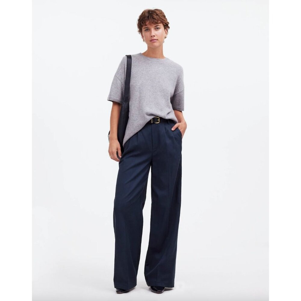 Wide Leg High-Rise Trousers in Navy